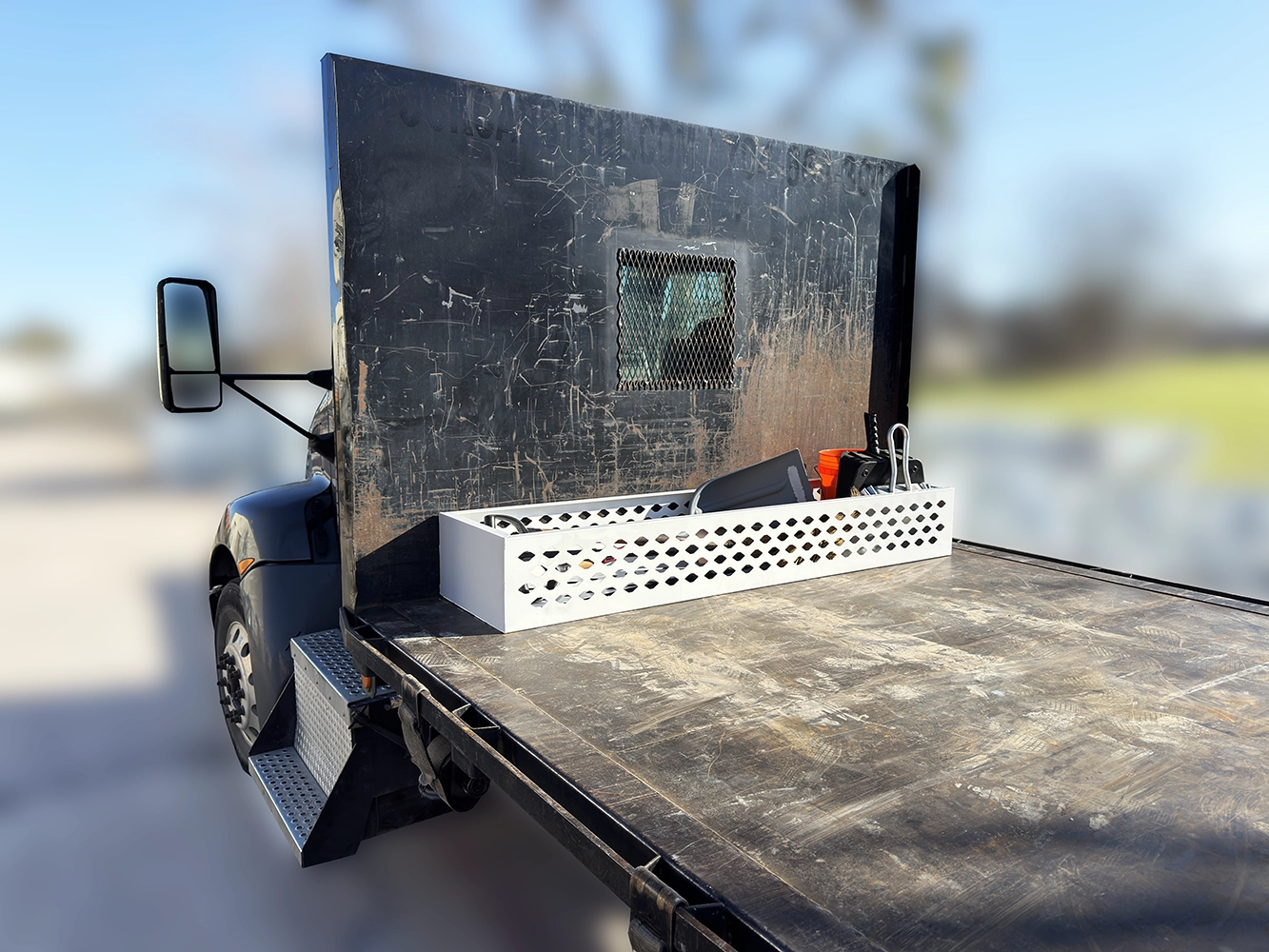 Shovel Box - White or Black 4 Shovel Box - White or Black - Image 3